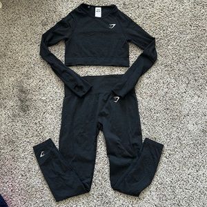 Gymshark Crop Top and Pants - Size Medium (set)